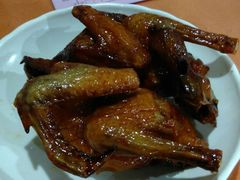 红烧乳鸽-煲煲掂风味煲仔饭餐厅(西区店)