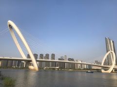 -南京眼步行桥