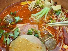 -成都你六姐·牛肉冒菜(城市集市合生汇店)