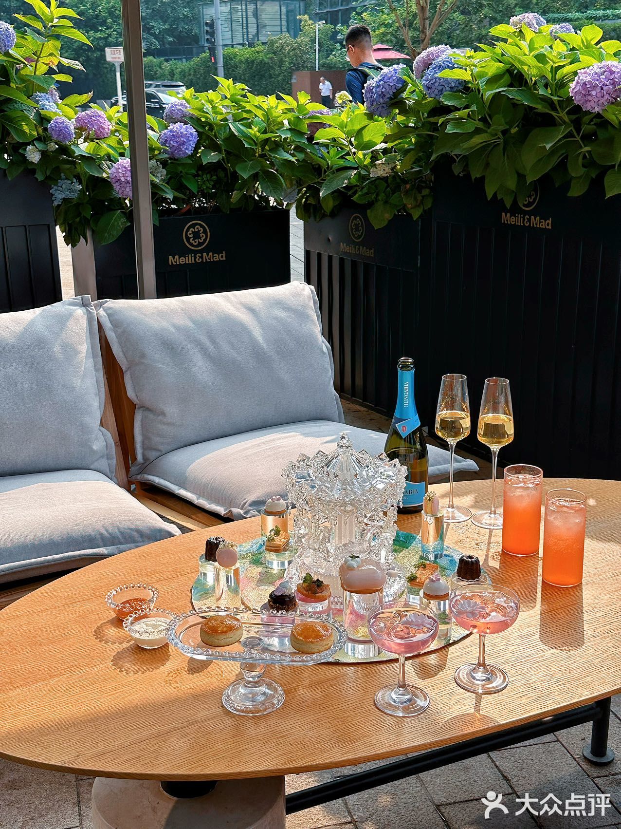 它唯一的缺点：北京三元桥限定……