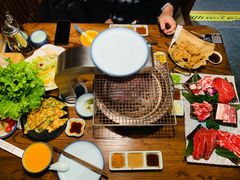 -明洞阿姨·韩式酱蟹烤肉·创意料理(三元桥店)