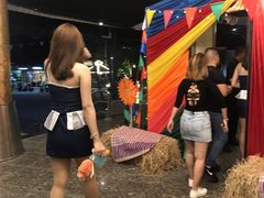 -好莱坞酒吧
