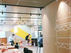 -麦当劳(国际社区店)