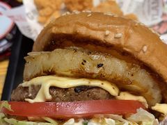 -The Habit Burger Grill 哈比特汉堡(爱琴海店)