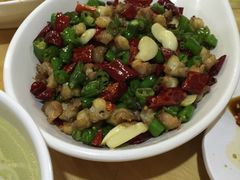 掌中宝-二孃鸡爪爪(东郊记忆店)