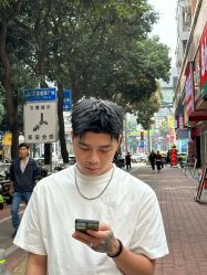 -藤野造型专业烫染接发