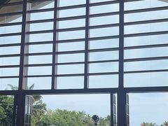 -亚龙湾喜来登·美景台大堂吧