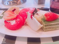 -万达文华酒店·48F云端窗景美食汇自助餐厅
