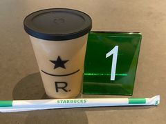 -星巴克臻选(上海合生汇1F店)