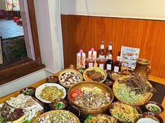 -阿山卓·野生菌火锅·纳西火塘烤肉