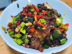 蒜炒腊肉-笨罗卜浏阳菜馆(星沙店)