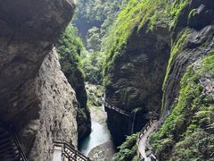 -龙水峡地缝景区