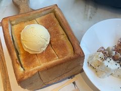 油条菠萝虾-绿茶餐厅(龙井船宴· 品牌总店)