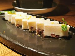 养颜补胶红豆奶-弄堂里·寻味杭州(湖滨银泰in77C区店)