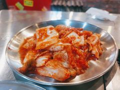 辣白菜-马路牙子烧烤音乐酒馆(望京店)