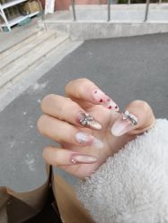 -尤米一站式美甲美睫