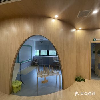 妈妈我还要来。对于我家内向的宝宝真是太友好了