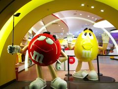 -m豆巧克力世界(上海世茂广场店)