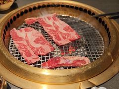 -铭牛烧肉·和牛海鲜自助(高新月牙湖店)