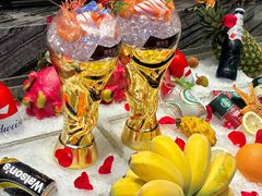 -雍容荟帝王蟹活龙虾展台自助(IFS黑金店)