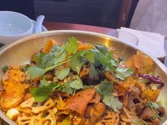 -川流不息·地道川菜·小龙虾(新松江路店)