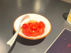 -鲜入唯煮·港式海鲜牛肉火锅(金宝街店)