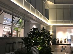 -洪小鹏生活美学馆(领SHOW天地店)