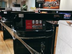 -柏斯音乐艺术中心·钢琴·吉他(上音店)