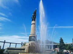 -人民防洪胜利纪念塔