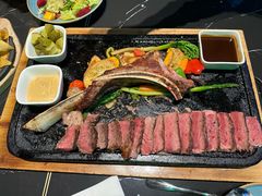 -DEEP·深美式餐吧(五棵松华熙LIVE店)