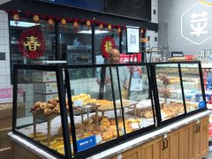 面包甜点陈列柜-大苹果面包生日蛋糕(明珠店)