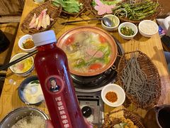 -阿婆情腊排骨火锅(金虹路店)