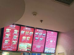 -The Habit Burger Grill 哈比特汉堡(世博店)
