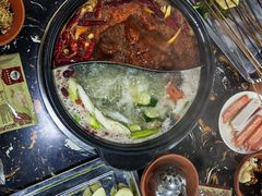 -灌县老妈砂锅串串香(万科红生活广场店)
