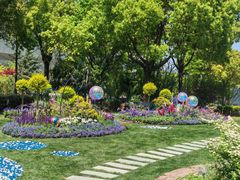 -东方体育中心(地铁站)