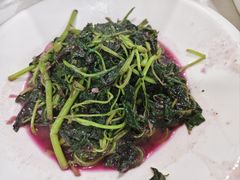 -枫林红了·长沙地标酒楼(金星路店)