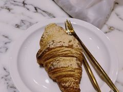 豆乳燕麦可颂-WHEAT&BAKER-麥(凯德来福士店)