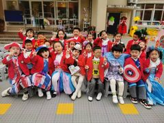 -上海青草地幼儿园