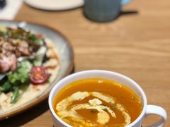 南瓜汤-HELLO 27 意面·沙拉·帕尼尼