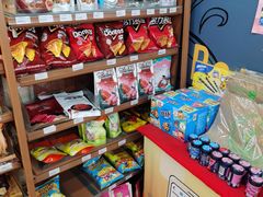 零售区-全家便利店(东直门店)