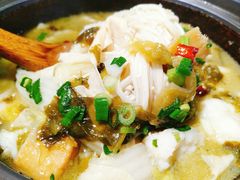 -周鱼小馆石锅酸菜鱼(活力汇店)