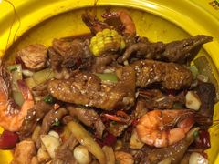 -多嘴肉蟹煲(万达店)
