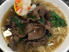 牛三星面-燊意布拉肠云吞面(中山四路店)