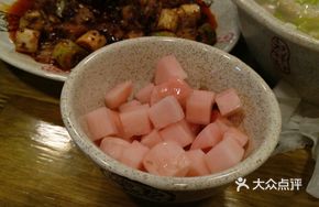 Pickled Pepper Celery Tofu Shreds with Beef Rice
