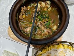 特色牛蛙煲-阿英煲(凉城路店)