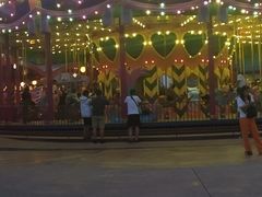 -七彩云南欢乐世界