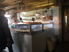 面包甜点陈列柜-仙峰天然面包(迎宾路店)
