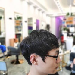 -V8潮牌·接发烫染连锁