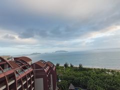-三亚湾海居铂尔曼度假酒店