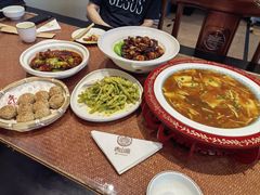 -唐山宴百姓府邸院落中餐